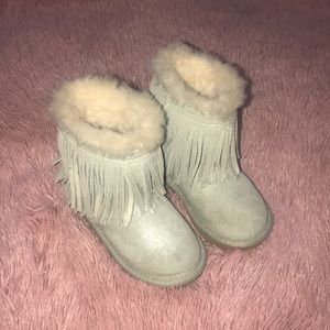 Uggs toddler boots